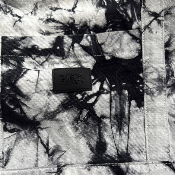 Victoria’s Secret tote bag - Picture 2 of 4